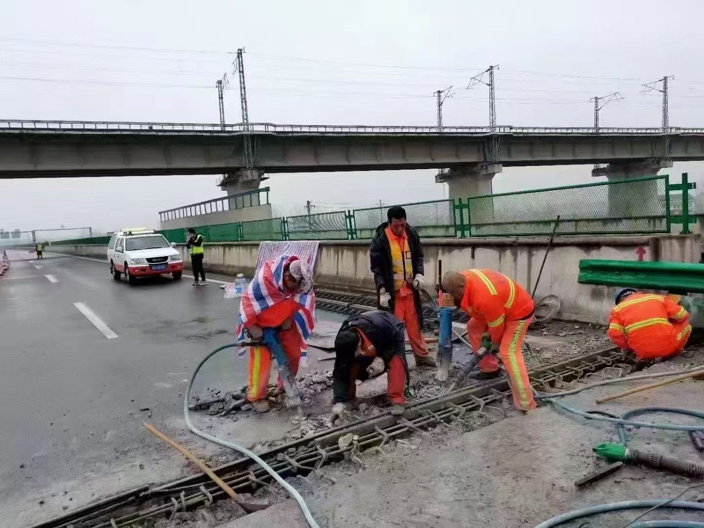 建瓯桥梁伸缩缝抢修料