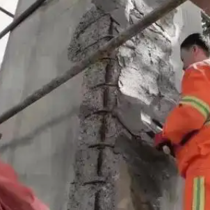 建瓯梁板柱楼梯空洞蜂窝剥落露筋等表面破损修补用高强聚合物修补砂浆